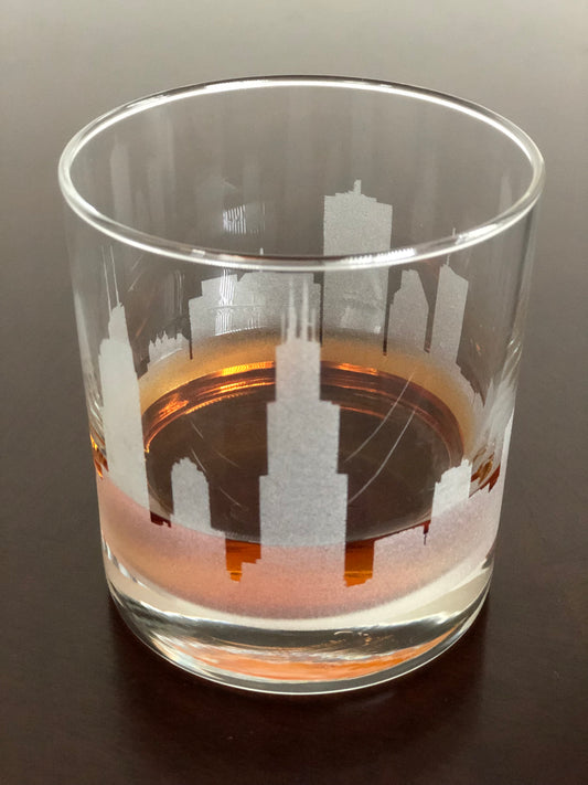 Rocks Whiskey Old Fashioned Glass Chicago, IL Skyline
