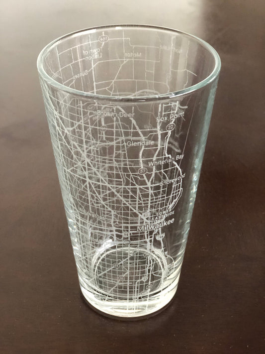 16 oz Pint Beer Glass Urban City Map Milwaukee, WI